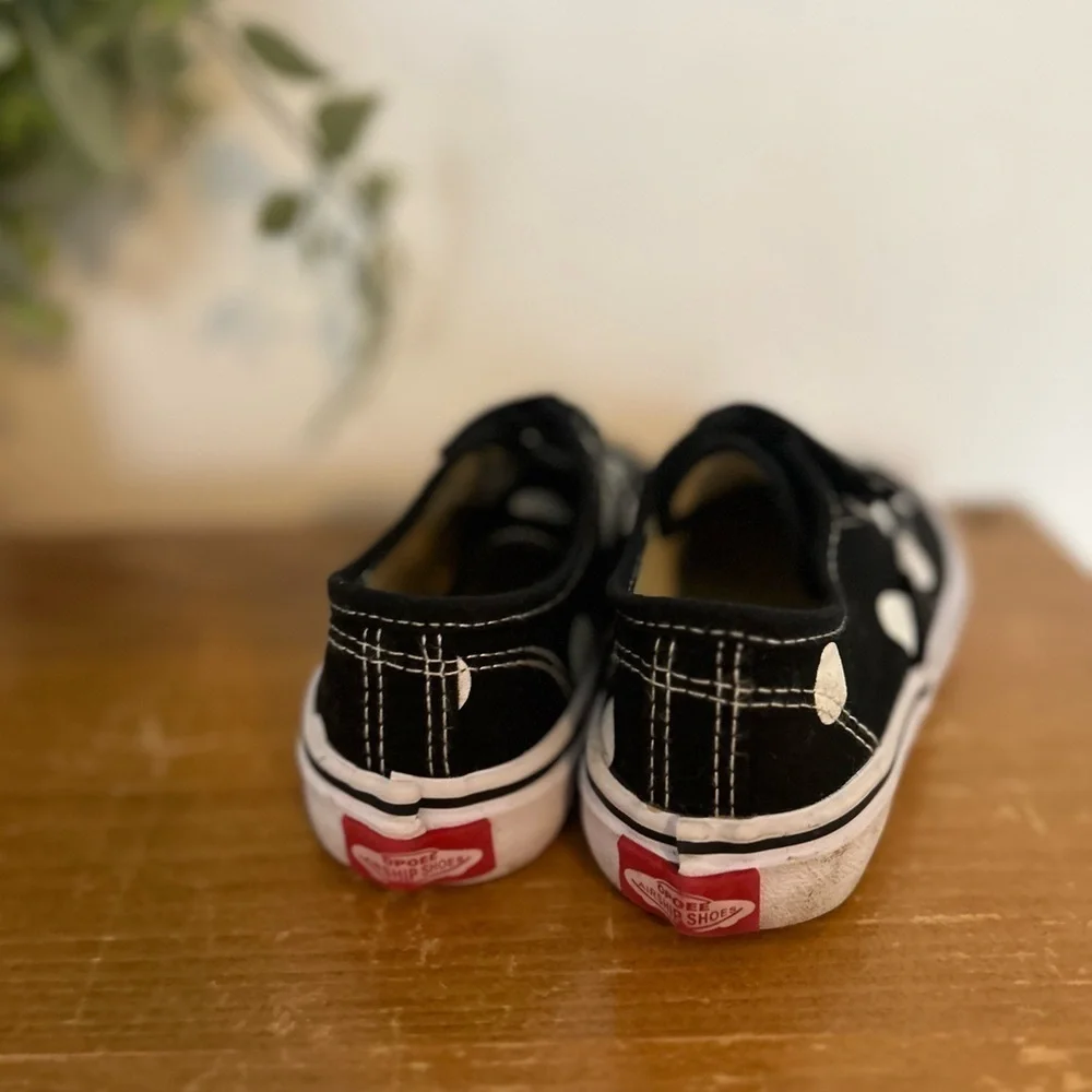Kids Black and White Polka Dot Shoes Size 10